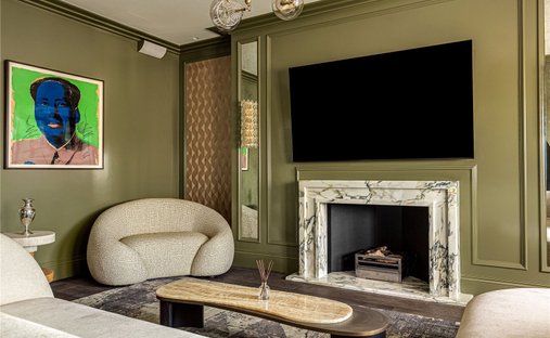Apartment in Mayfair, Westminster, England 1