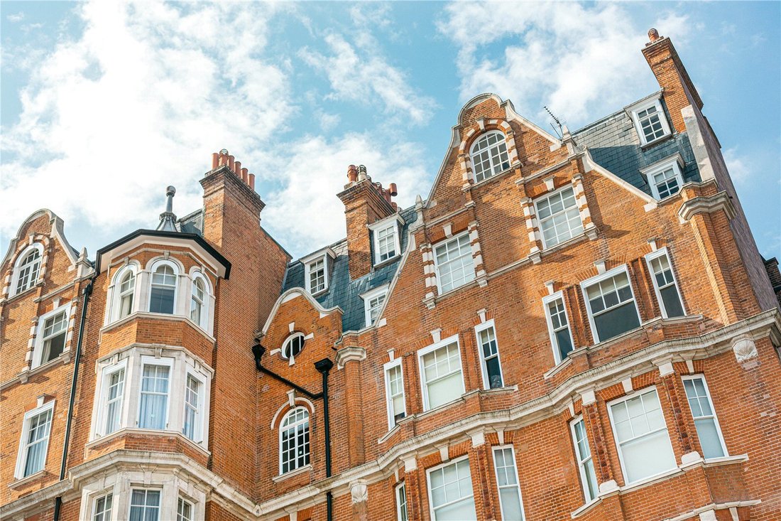 Apartment in Mayfair, Westminster, England 5 - 17299164