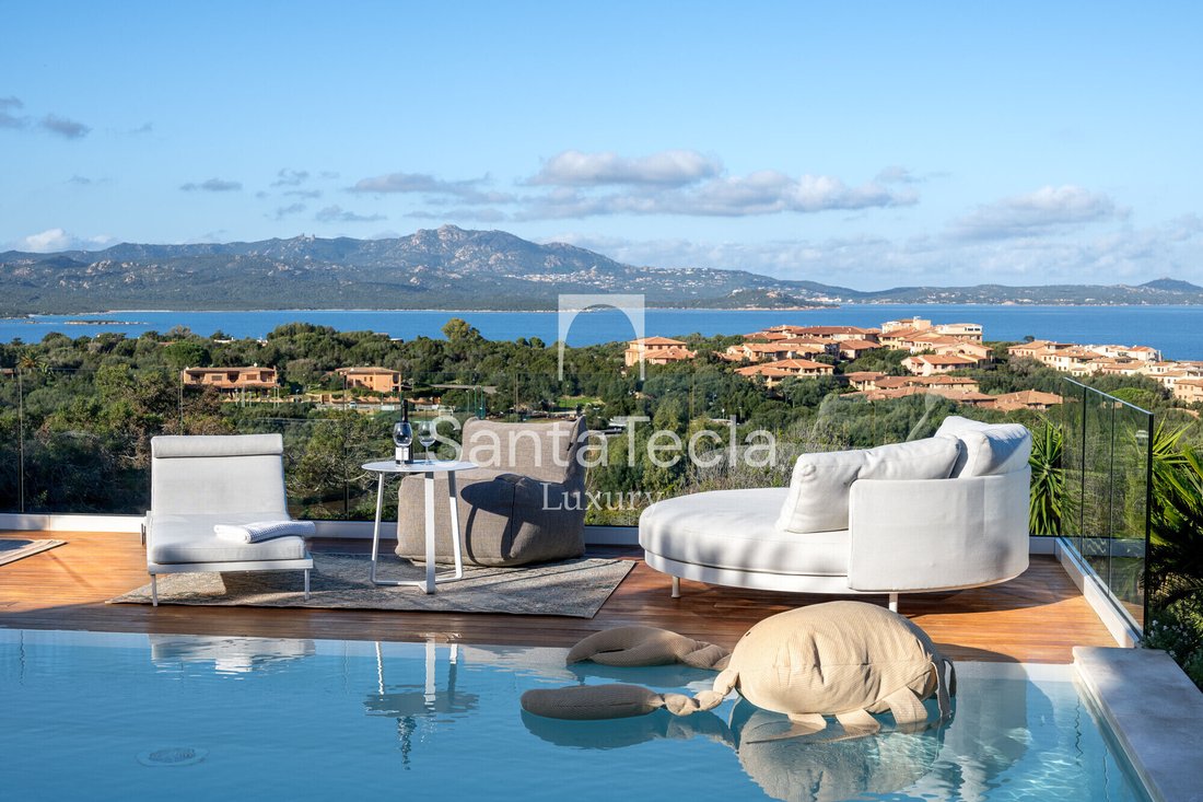 Villa in Porto Rotondo, Olbia, Sardinia 3 - 17296528