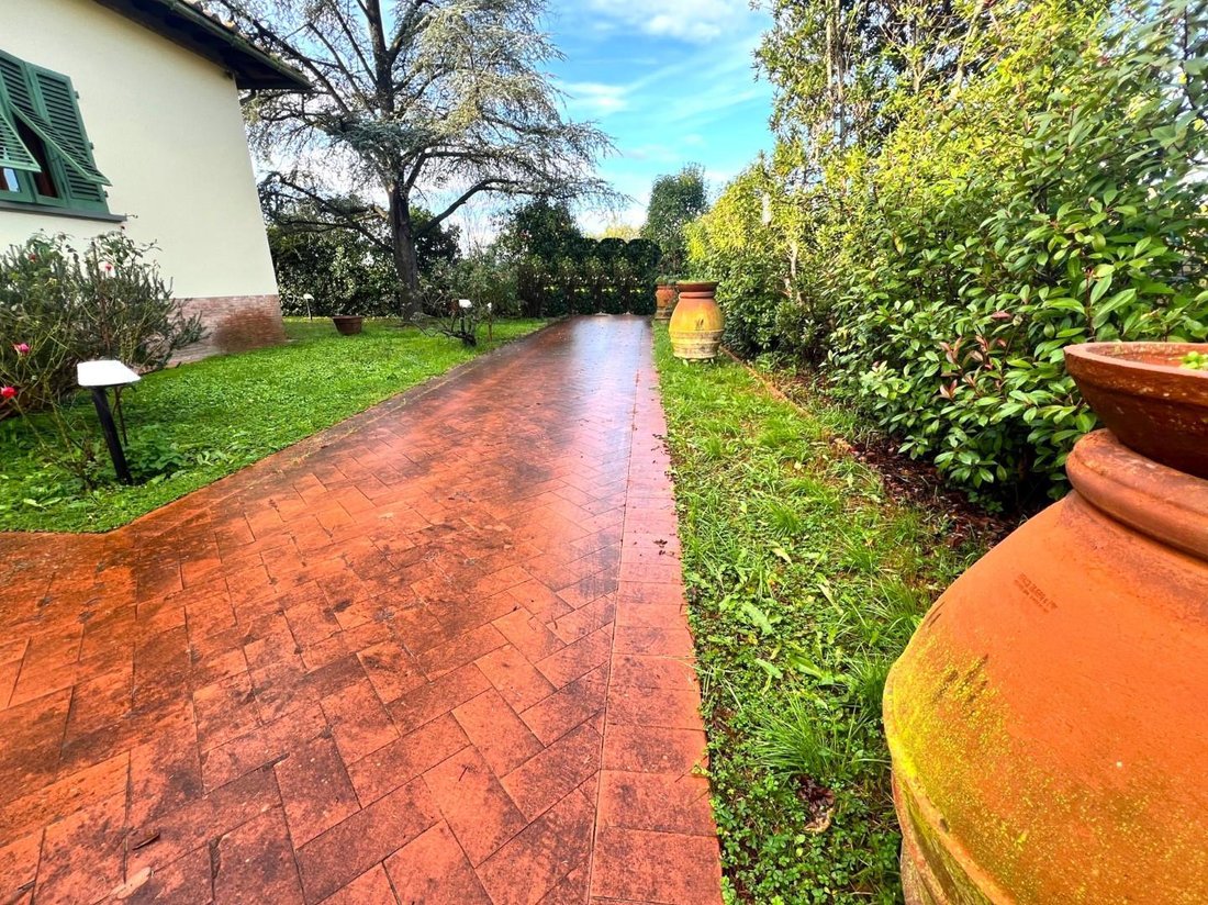 Villa in Hospital Zone, Empoli, Tuscany 3 - 17294161