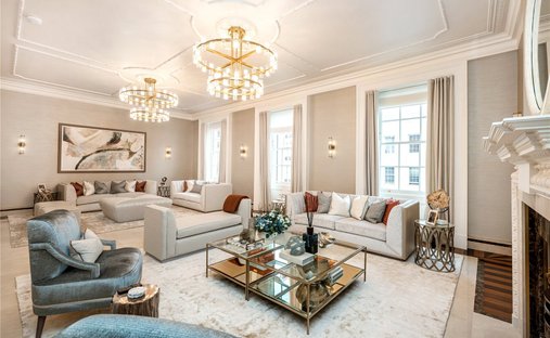 Apartment in Mayfair, Westminster, England 1
