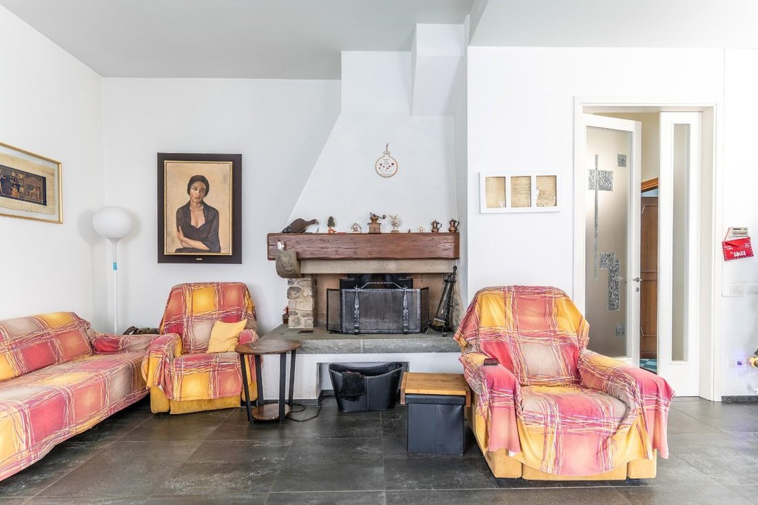 Villa in Near Center, Empoli, Tuscany 3 - 17294486