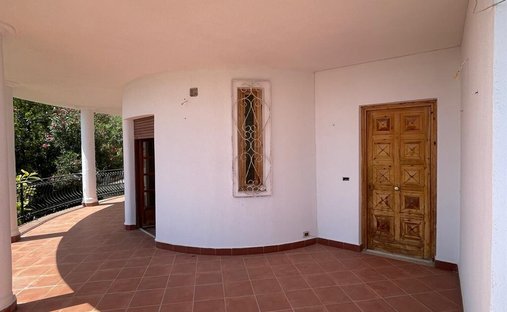 Villa in Partanna, Palermo, Italy 1