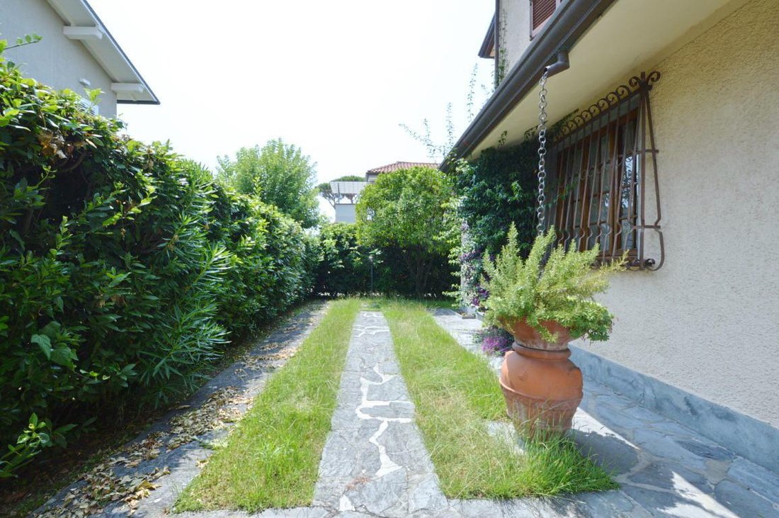 Country House in Center, Forte dei Marmi, Tuscany 3 - 17294741