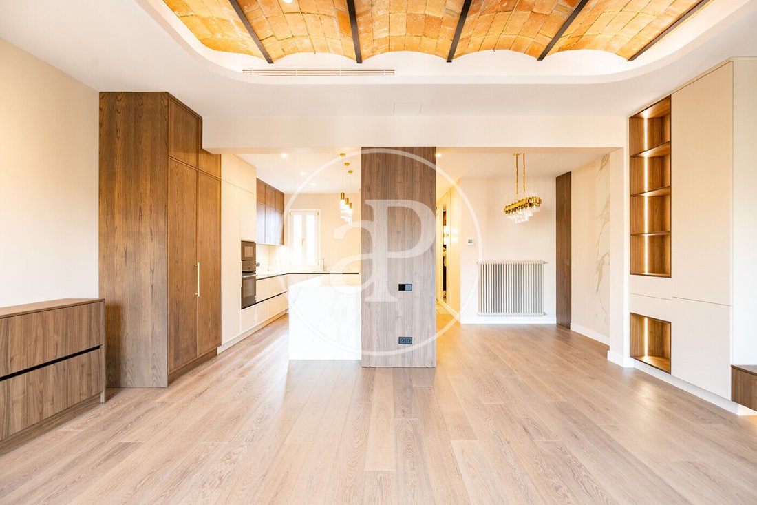 Apartment in Eixample, Barcelona, Spain 4 - 15739896