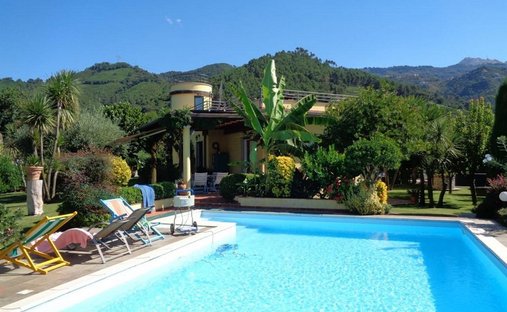 Villa in Cervaiolo - Debbia, Montignoso, Tuscany 1