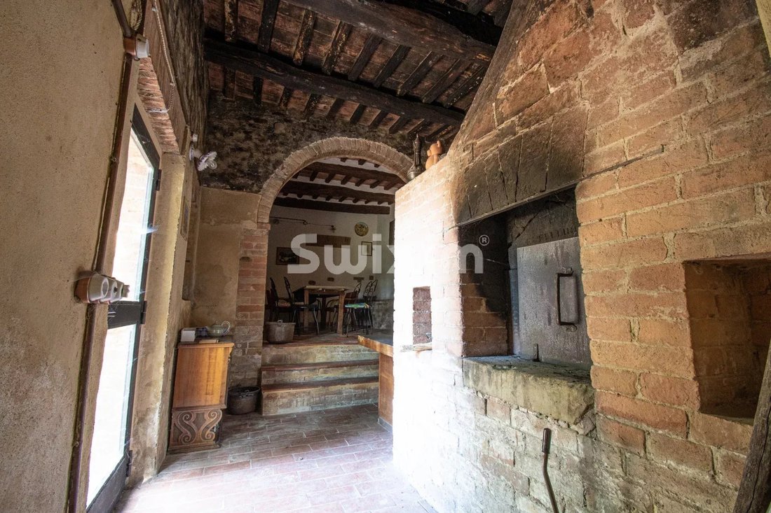 House in Asciano, Tuscany, Italy 3 - 16622832