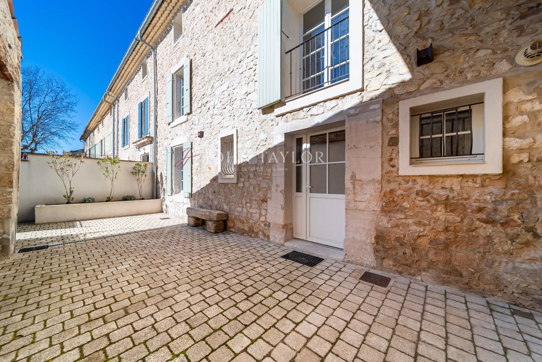 Townhouse in Secteur Ouest, Pernes-les-Fontaines, France 2 - 17298107
