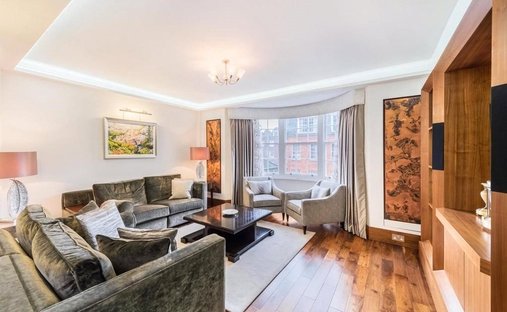 Apartment in Mayfair, Westminster, England 1