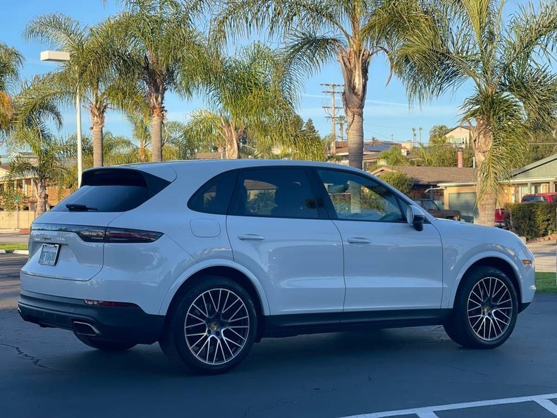 Suv in Glendale, United States 5 - 17299482