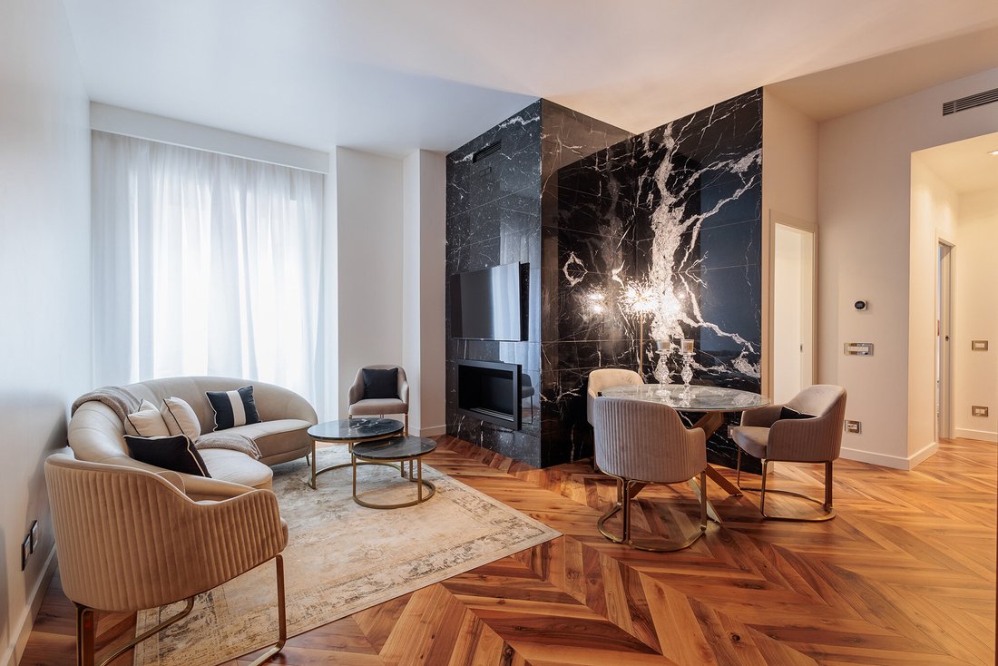 Apartment in Historic Center, Milan, Lombardy 1 - 17300027