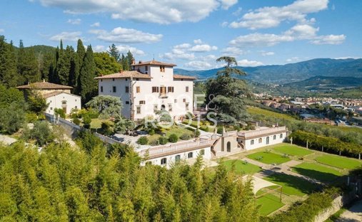 Villa in Pontassieve, Tuscany, Italy 1