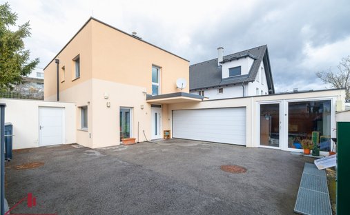 Villa in Lanzendorf, Lower Austria, Austria 1