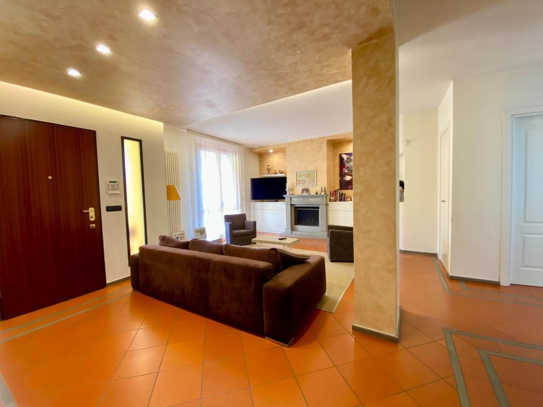 Country House in Poggio a Caiano, Tuscany, Italy 3 - 17294419