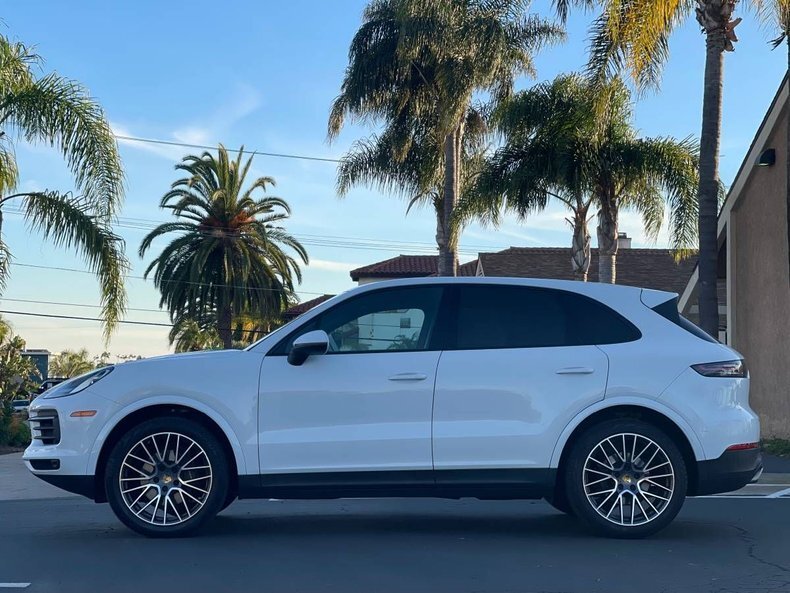 Suv in Glendale, United States 2 - 17299482