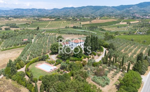 Villa in Center, Vinci, Tuscany 1