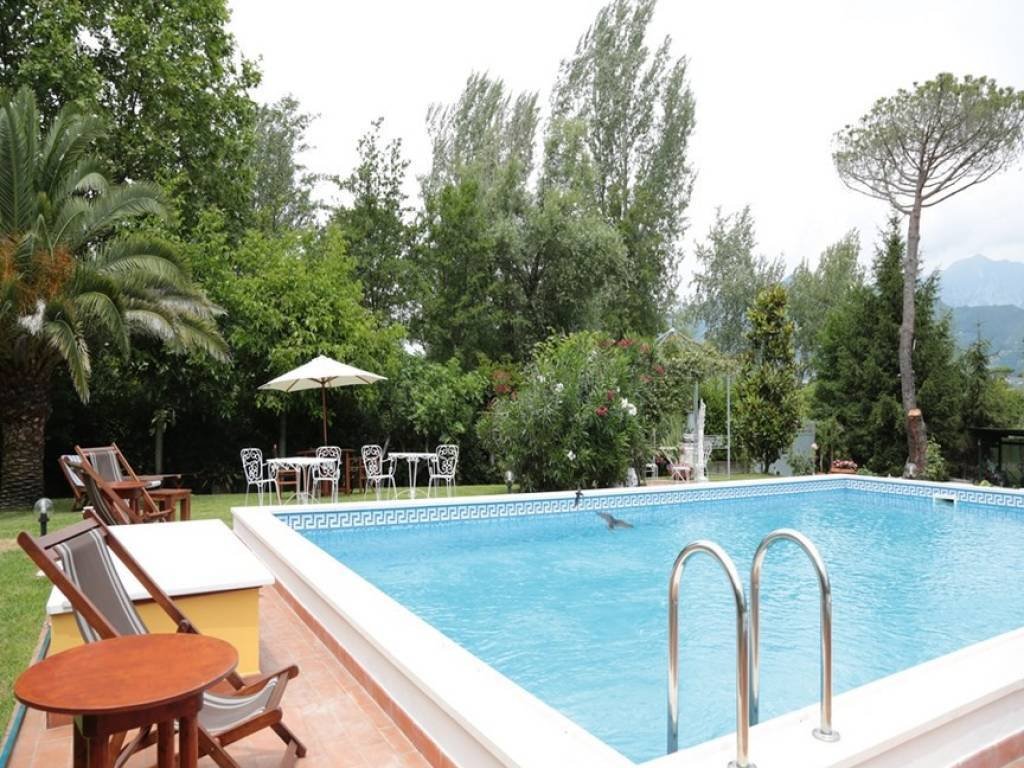Villa in Pietrasanta, Tuscany, Italy 2 - 17294762