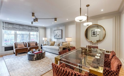 Apartment in Mayfair, Westminster, England 1