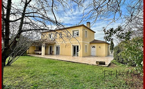 House in Saint-Pierre-de-Mons, Nouvelle-Aquitaine, France 1