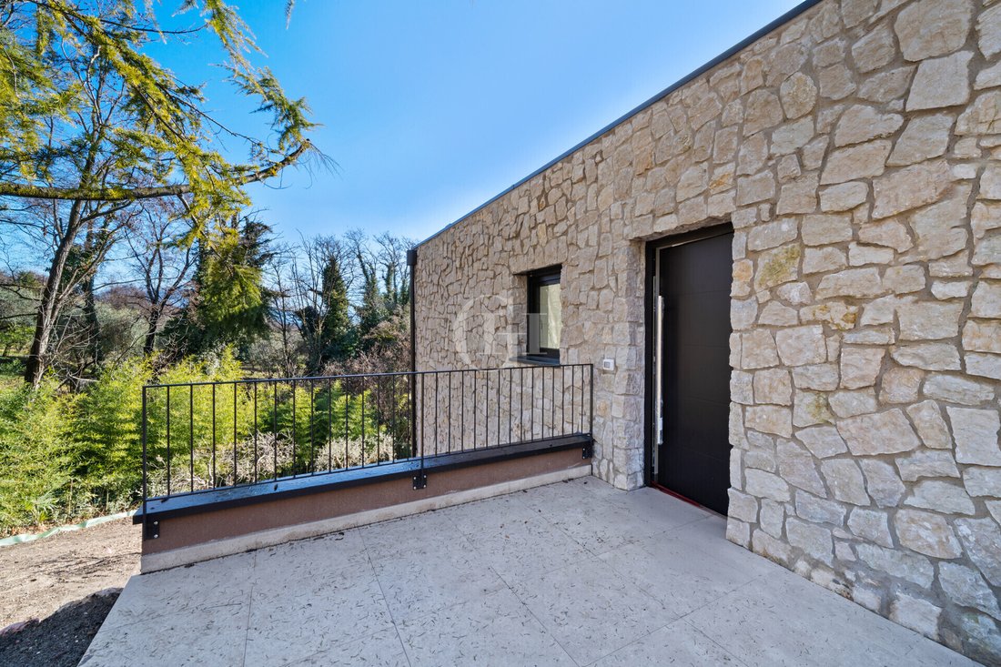 Villa in Garda, Veneto, Italy 5 - 17298727