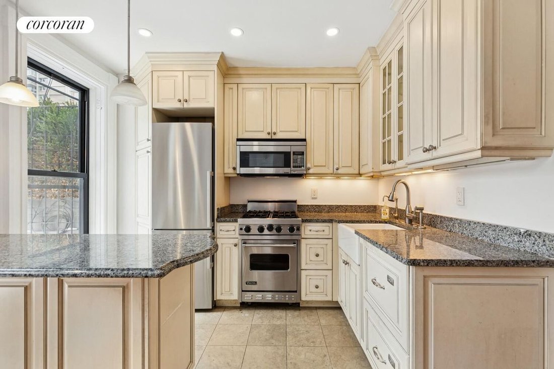 Co Op in New York, New York, United States 4 - 17295617
