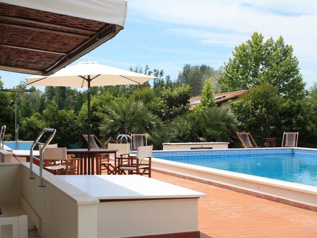 Villa in Pietrasanta, Tuscany, Italy 4 - 17294762