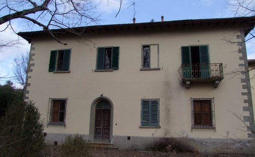 Villa in Rufina, Tuscany, Italy 1