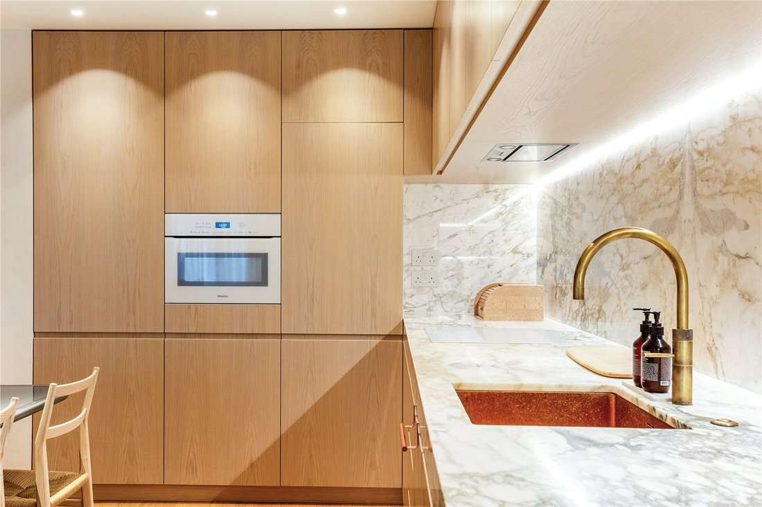 Apartment in Soho, England 5 - 17299201