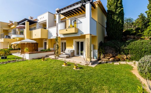 Townhouse in Mexilhoeira Grande, Algarve, Portugal 1