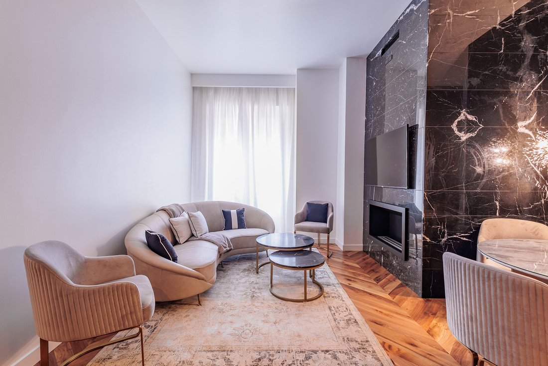 Apartment in Historic Center, Milan, Lombardy 2 - 17300027