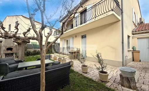 House in Arles, Provence-Alpes-Côte d'Azur, France 1