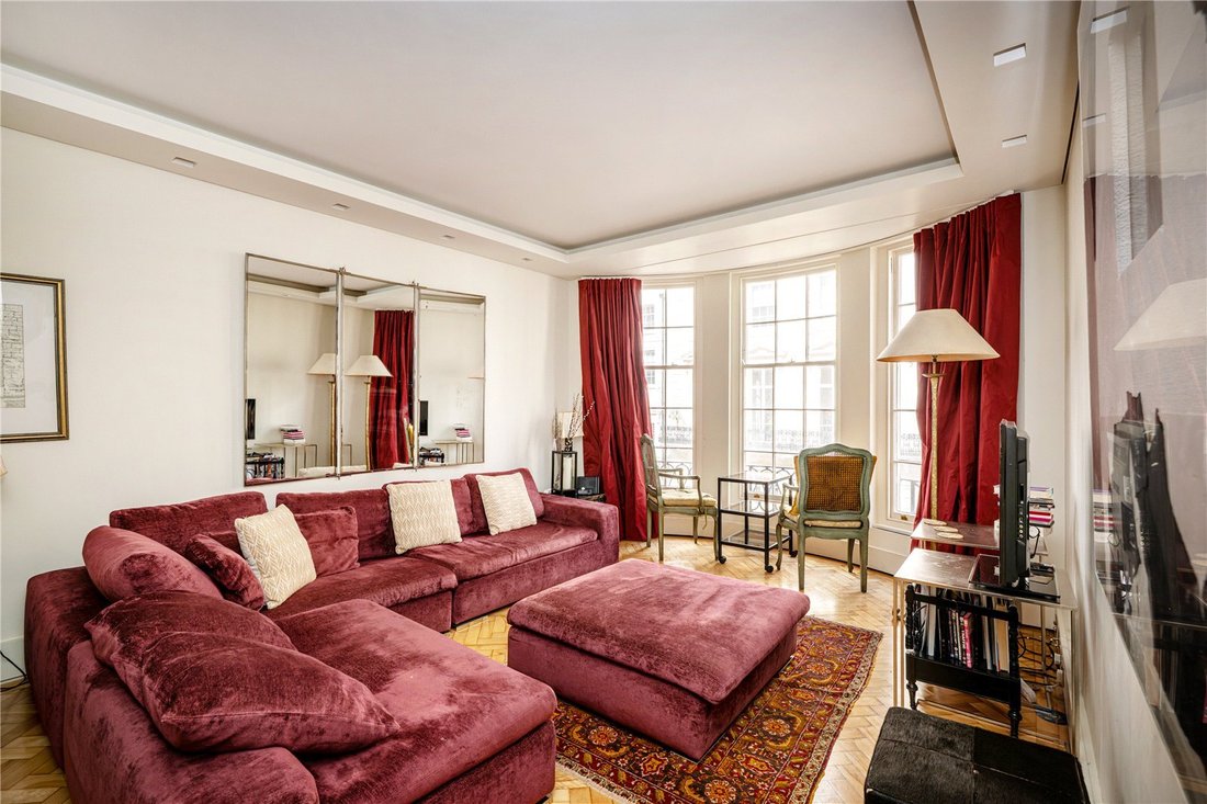 Apartment in Mayfair, Westminster, England 2 - 17299123