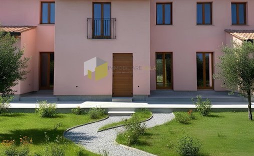 House in Vecchiano, Tuscany, Italy 1
