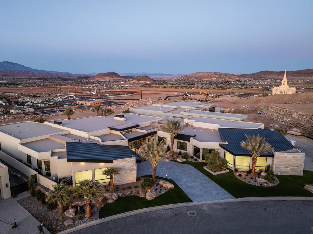House in St. George, Utah, United States 2 - 17299679