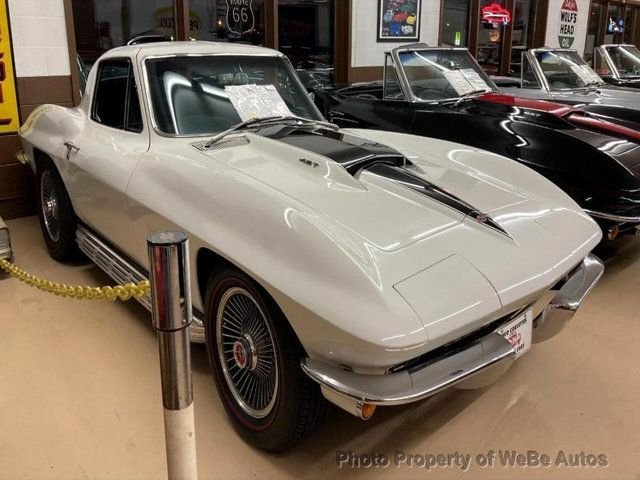 Chevrolet Corvette in Calverton, NY, United States 1 - 17296200