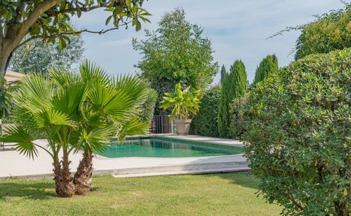 Villa en La Roquette-sur-Siagne, Provenza-Alpes-Costa Azul, Francia 1