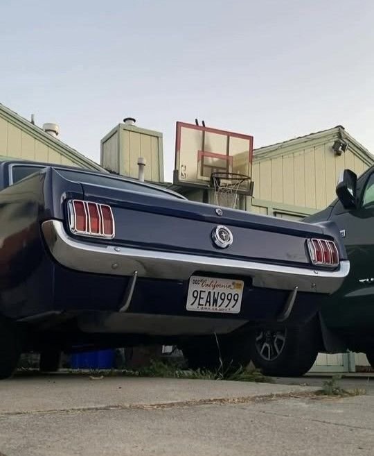 Coupe in Glendale, United States 4 - 17299523