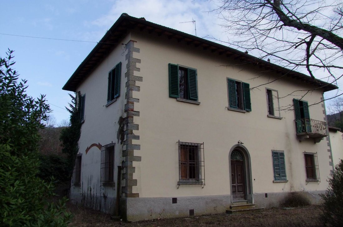 Villa in Rufina, Tuscany, Italy 2 - 17294743