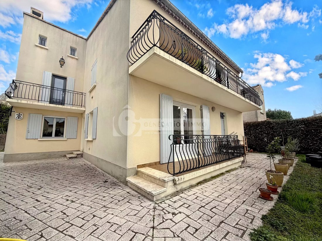 House in Arles, Provence-Alpes-Côte d'Azur, France 4 - 17295239