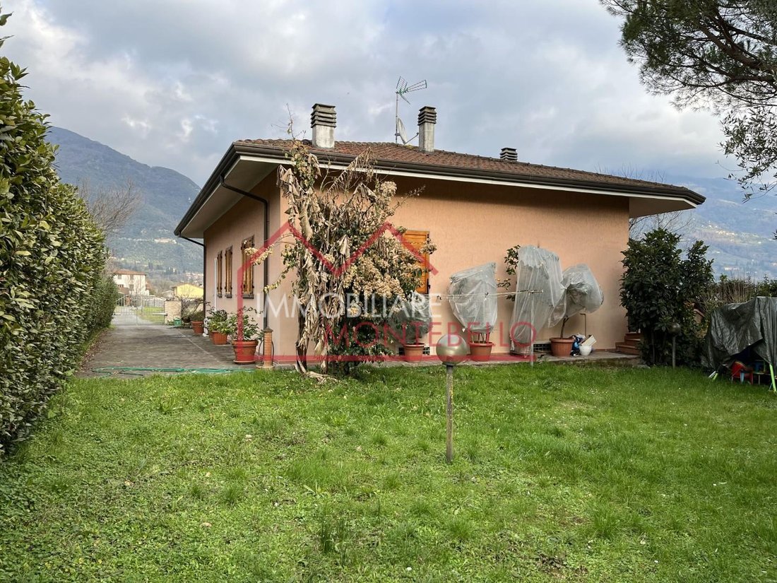 House in Camaiore, Tuscany, Italy 1 - 17294824
