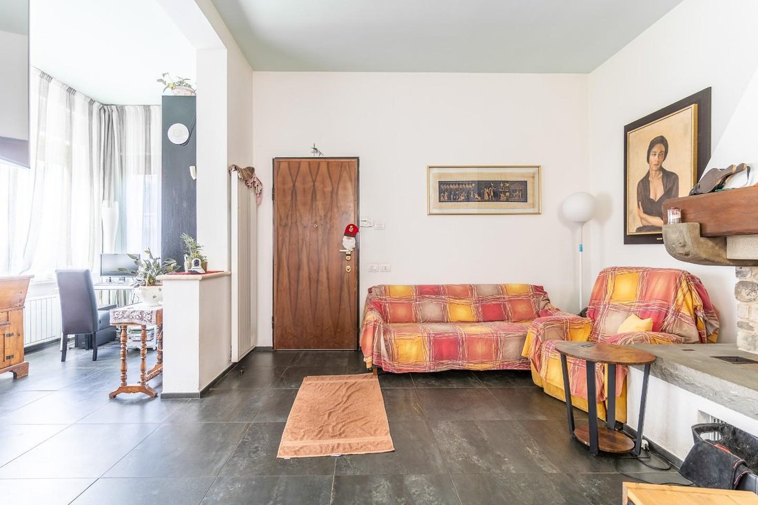 Villa in Near Center, Empoli, Tuscany 1 - 17294486