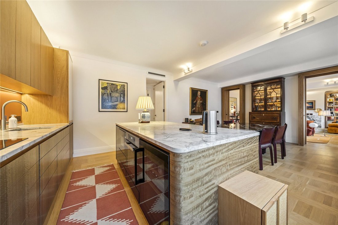 Apartment in Hyde Park, Westminster, England 3 - 17299206