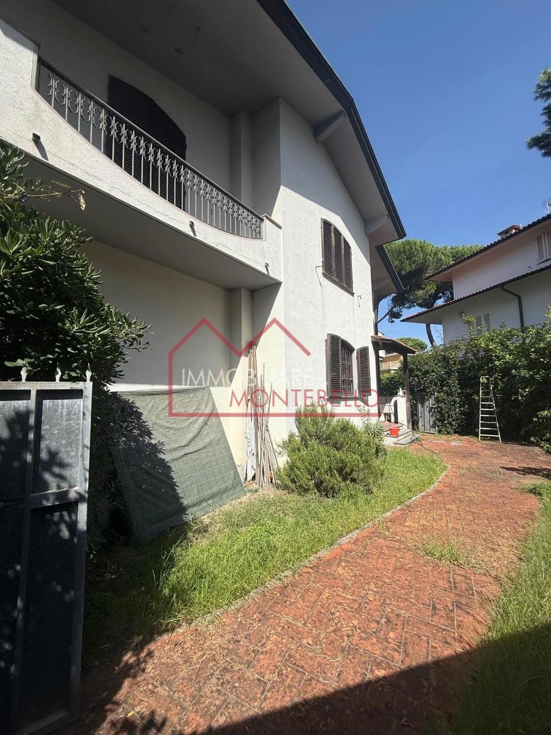 Villa in Viareggio, Tuscany, Italy 3 - 17294912