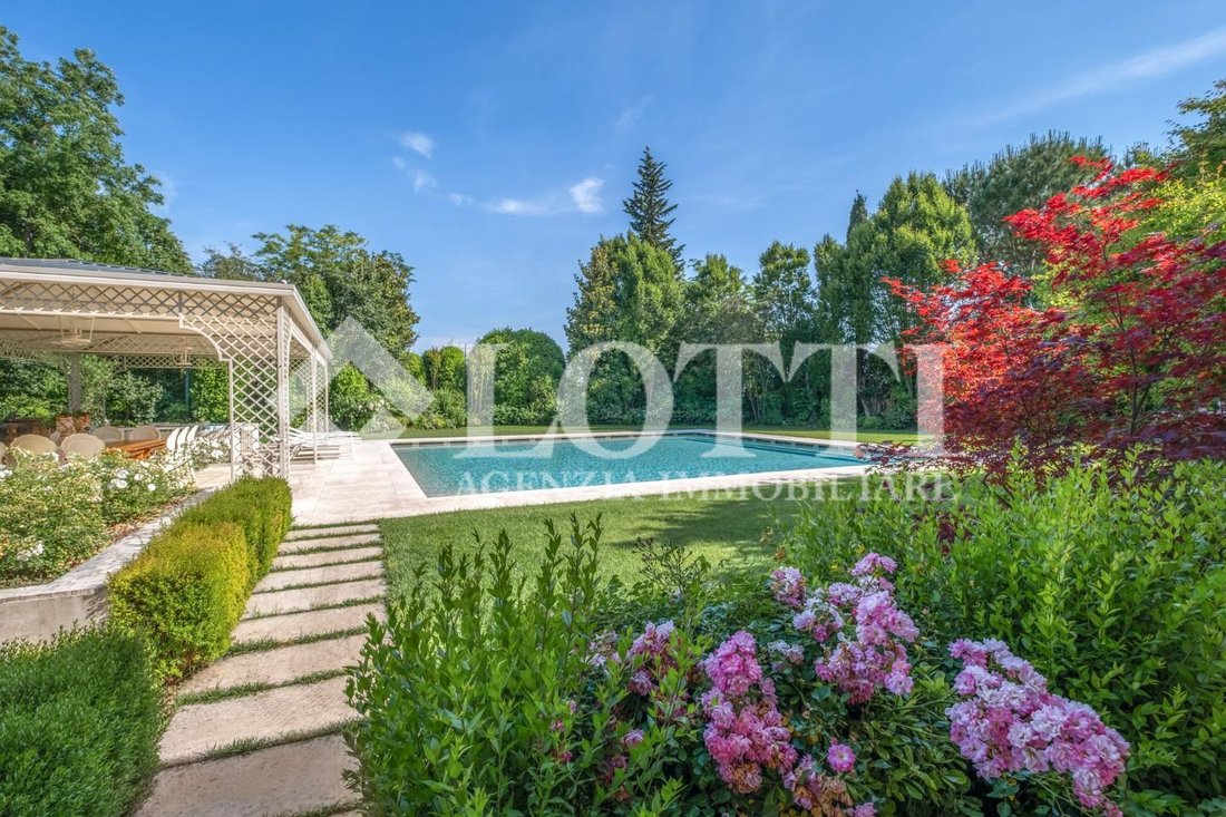 Villa in Ponsacco, Tuscany, Italy 3 - 17294201