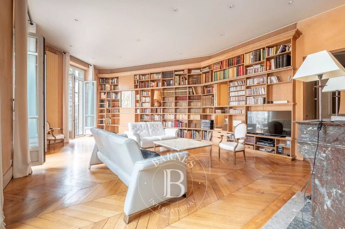 Apartment in Odéon, Paris 6e Arrondissement, Paris 5 - 17293233