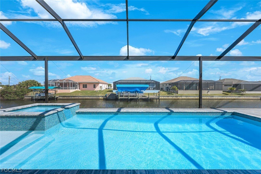 House in Cape Coral, Florida, United States 1 - 17296421