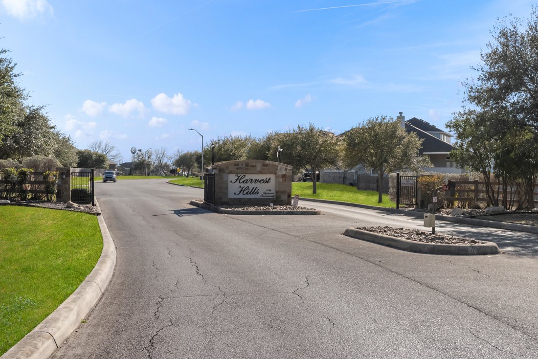 House in Seguin, Texas, United States 2 - 17295669