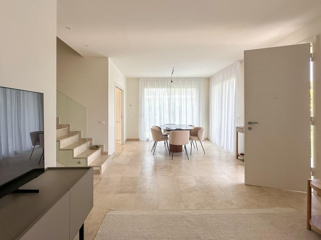 Villa in Pietrasanta, Tuscany, Italy 4 - 14613841