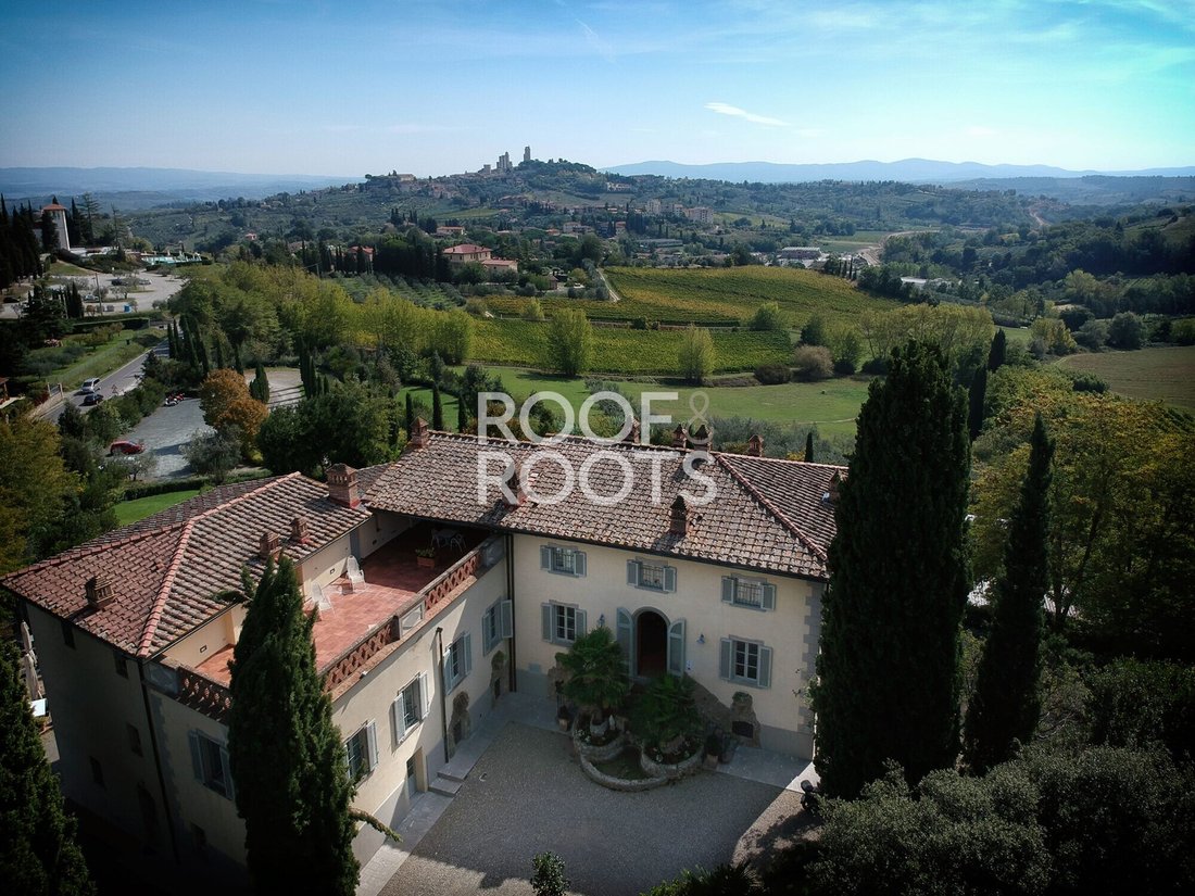 Villa in San Gimignano, Tuscany, Italy 2 - 17299650