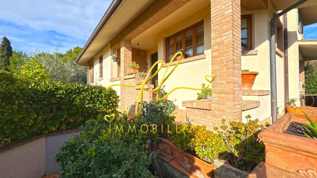 Villa in Castiglioncello, Rosignano Marittimo, Tuscany 4 - 17294326